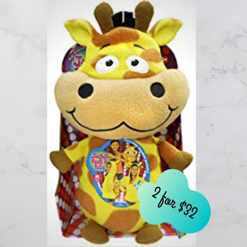 NWOT 2/$32 Jacket Pack-it Pets Giraffe